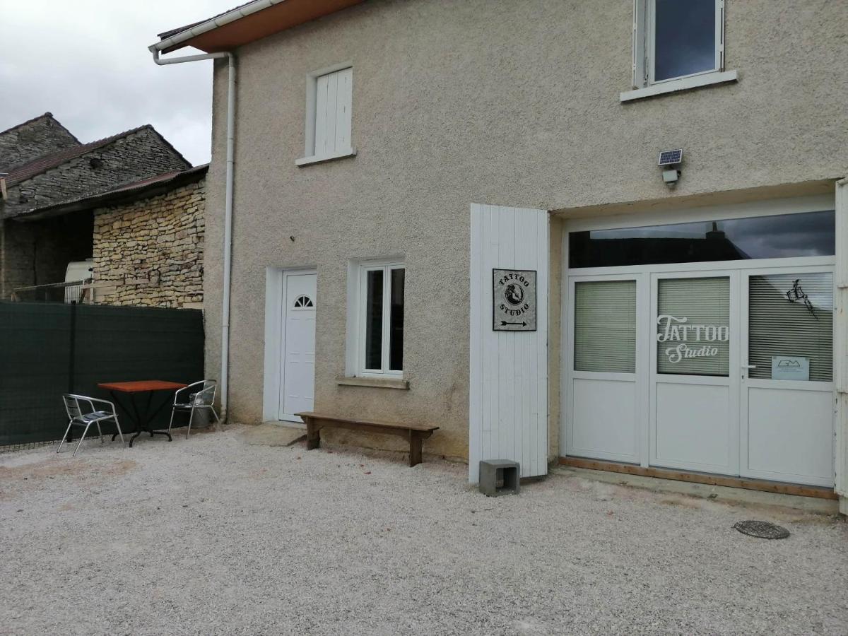L'Encre Du Temps Bed and Breakfast Fussey Exteriör bild